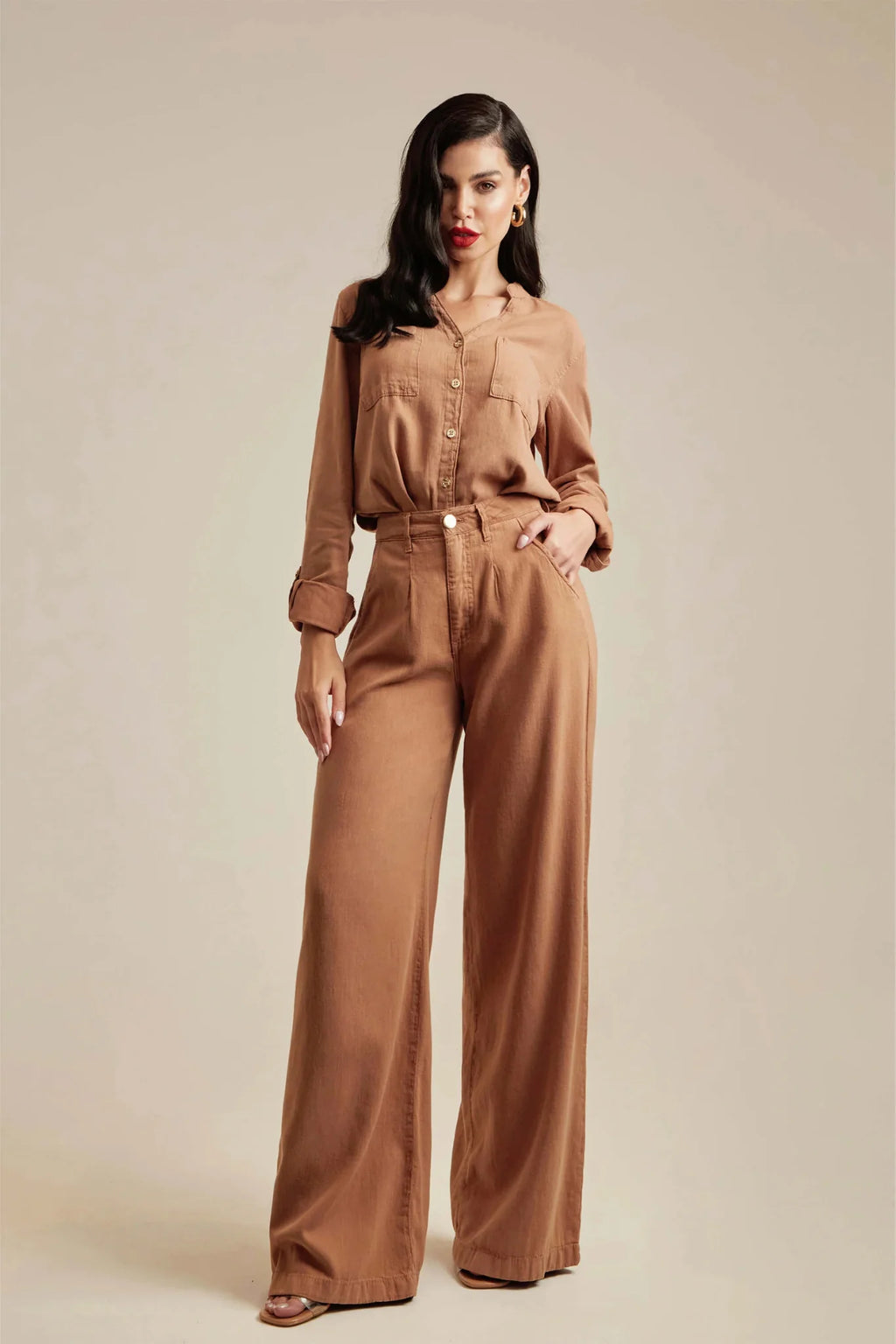 [PAGUE 1 LEVE 2] Calça Modeladora Pantalona 100% Linho Premium