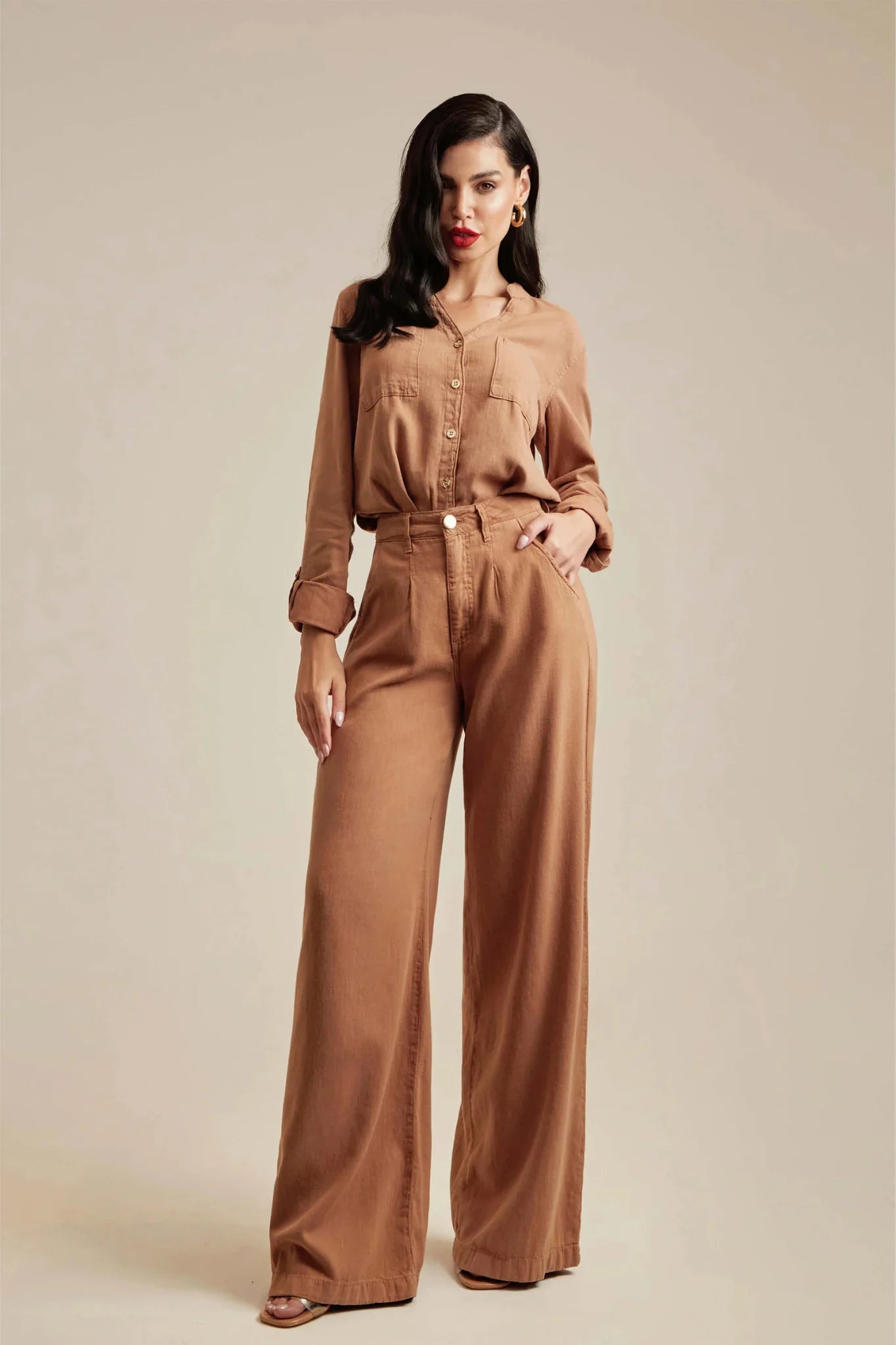 [PAGUE 1 LEVE 2] Calça Modeladora Pantalona 100% Linho Premium